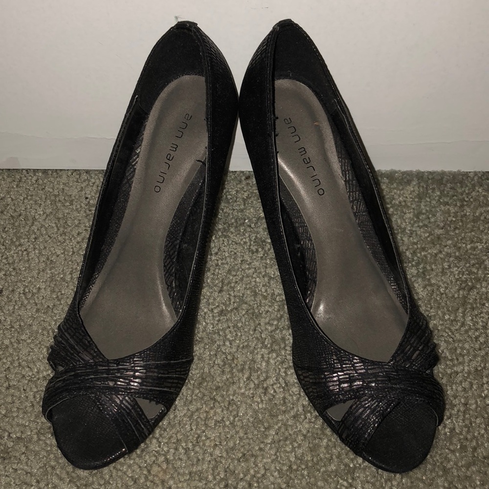 Ann Marino Snakeskin heels!